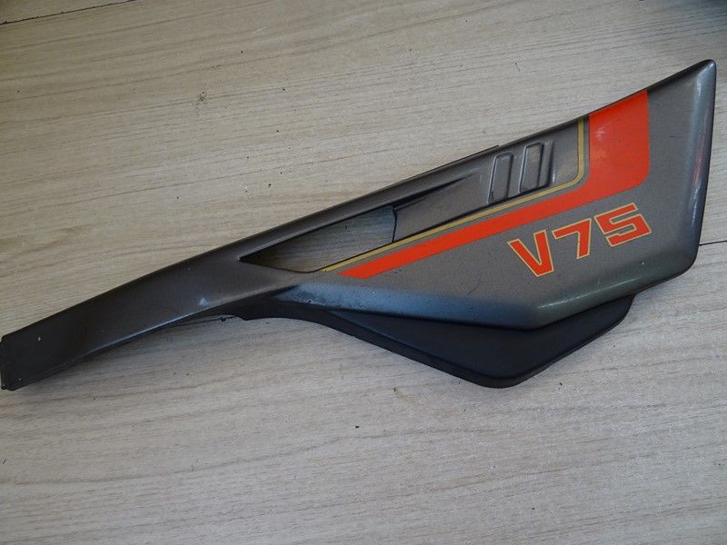 Cache latéral droit Moto Guzzi V75 1985/1988