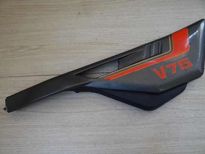 Cache latéral droit Moto Guzzi V75 1985/1988