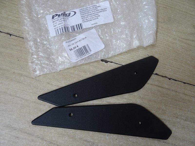 Jeu de déflecteurs pour aillerons downforce adaptable Puig Motos diverses