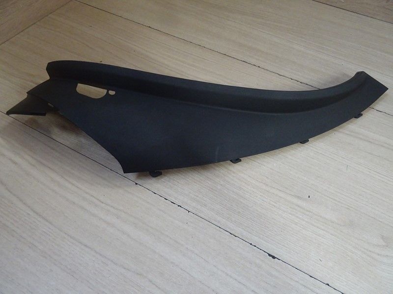 Carénage inférieur arrière gauche Piaggio MP3 300-400-500cc 2009/2014 (655812000C)
