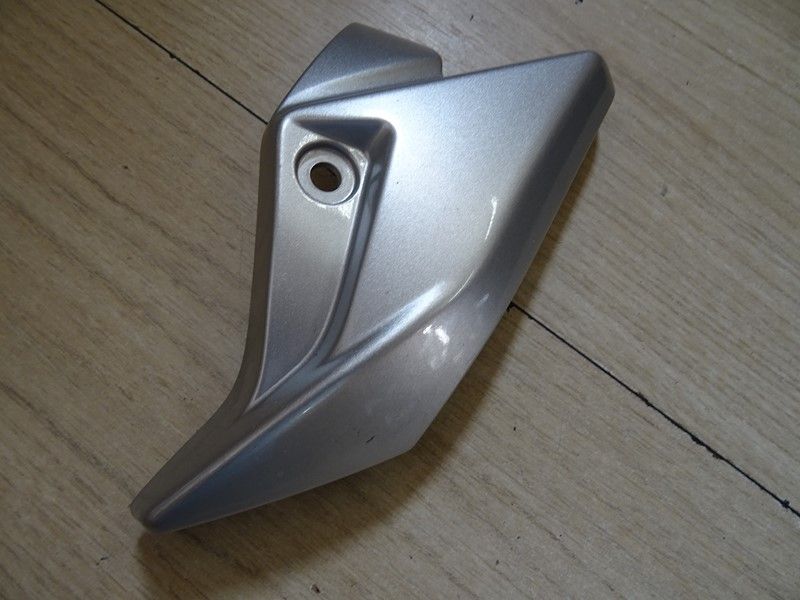 Carénage d'optique gauche  Suzuki 600 GSR 2006/2010 (51815-44G0)