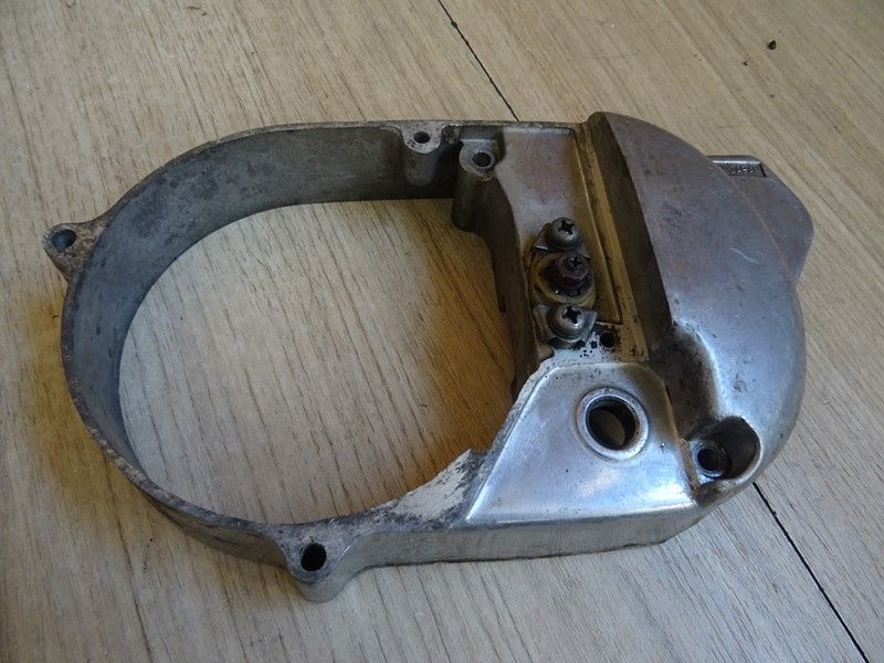 Carter de sortie de boite Yamaha 
125 AT2 1974