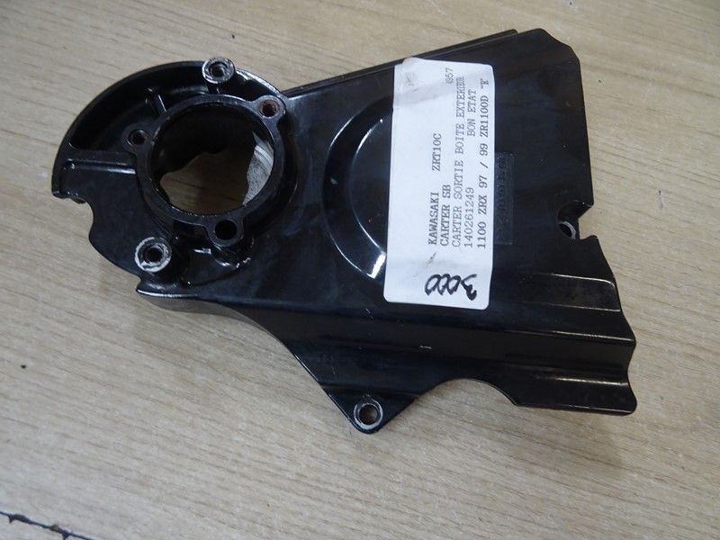 Carter de sortie de boite Kawasaki 
ZRX 1100 type ZRT10C 1997/1999