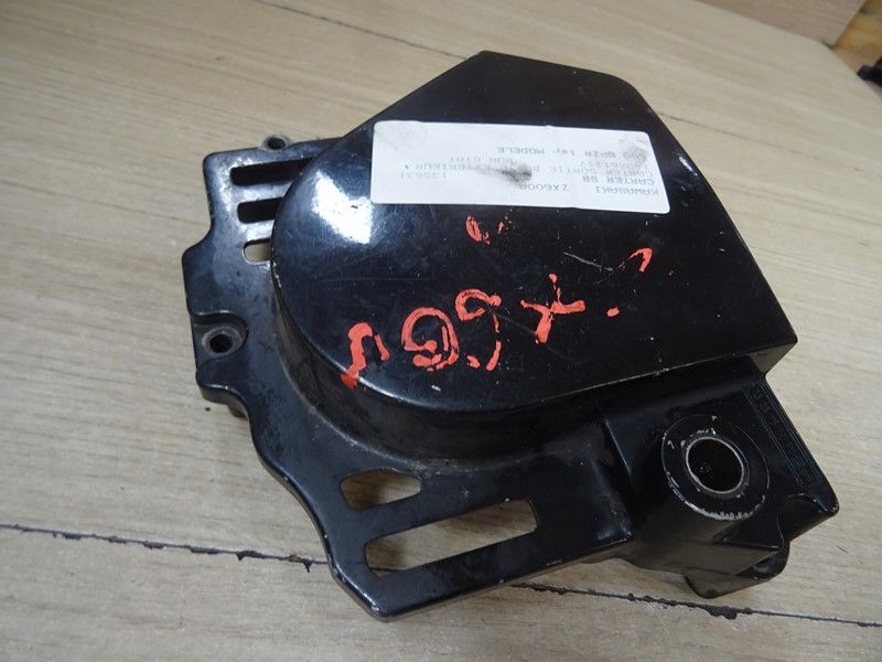 Carter de sortie de boite Kawasaki 
GPZ 600 R type ZX600A 1985/1986