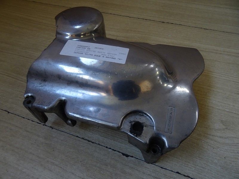 Carter de sortie de boite Kawasaki 
750 ZEPHYR type ZR750C 1991/1994