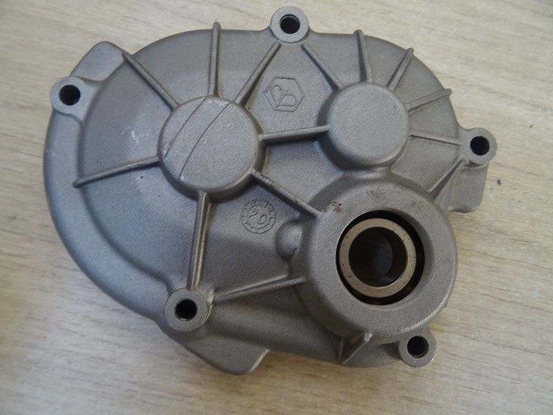 Carter de transmission Scooters 50 Piaggio Gilera Vespa -/2000 (4354215)