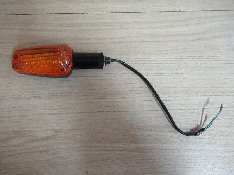 Clignotant avant droit Honda CBF 600 Hornet 1998-2002