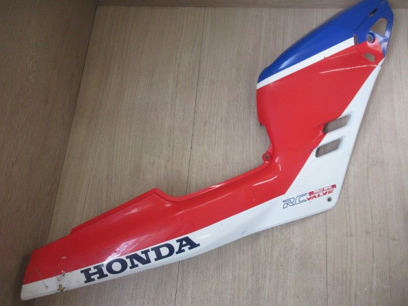 Cache latéral droit Honda 125 NSR 1988-1992 (JC20)