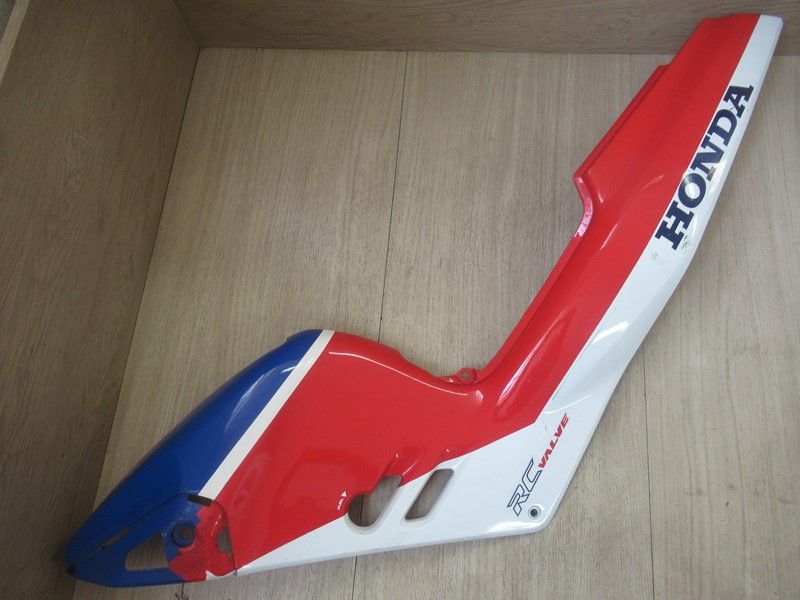 Cache latéral gauche Honda 125 NSR 1988-1992 (JC20)
