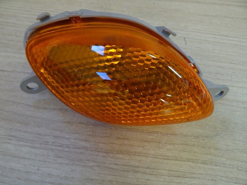 Clignotant avant gauche Suzuki GSX 1300 R Hayabusa 1999/2007 (35602-24F00-000)