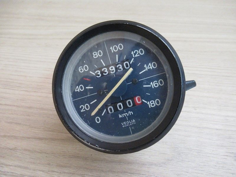 Compteur de vitesse, kilométrique Moto Guzzi V35 II 1981-1985 et V50 II (33930 km)