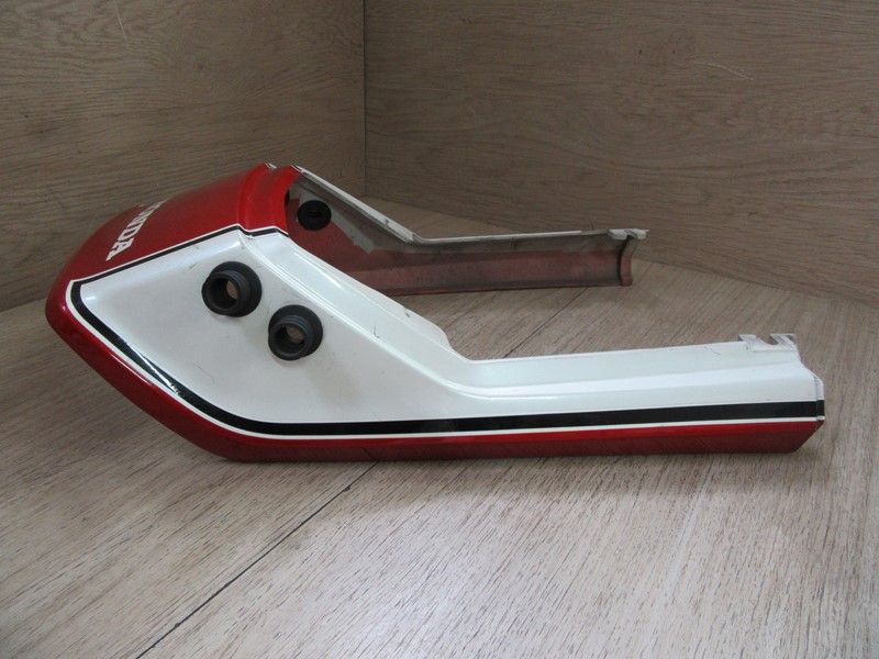 Coque arrière Honda 550 CBX (PC04) 1982-1985