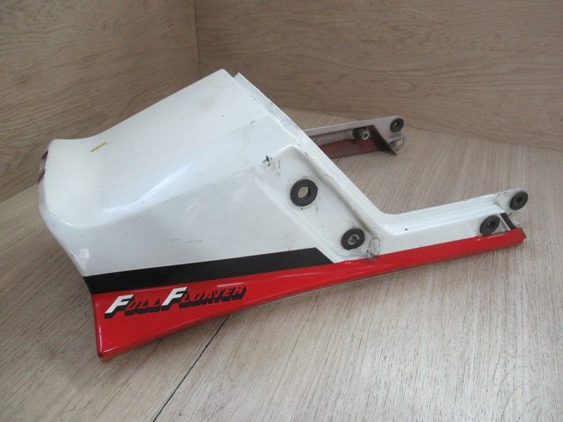 Coque arrière Suzuki GSX 550 (GN71D) 1984-1985