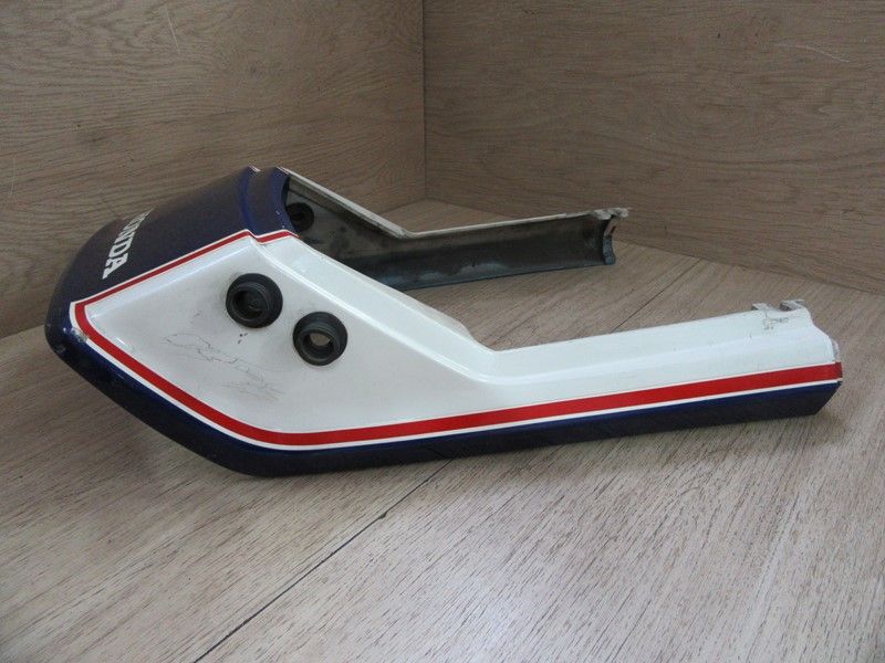 Coque arrière Honda 400 CBX (NC07) 1982-1983