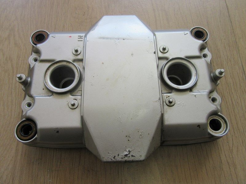 Couvre culasse avant Honda 750 VFC (RC43) 1993/2002