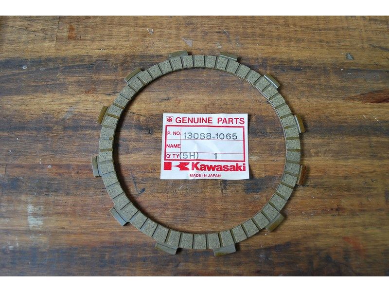 Disque garni neuf Kawasaki KX 250 1984-86 KX 500 1985-86 (13088-1065)