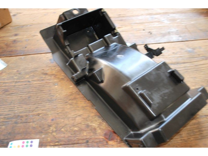 Partie interne de garde boue arrière Kawasaki ZZR600