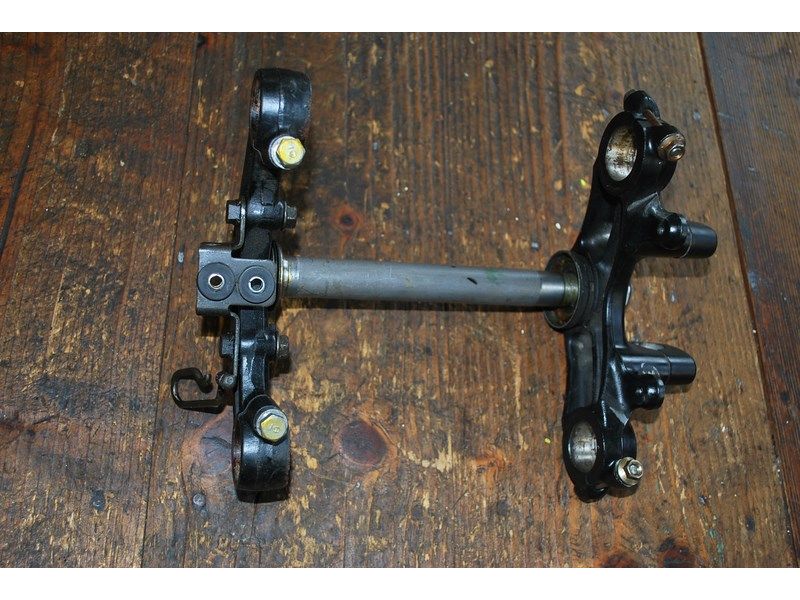 Jeu de tés de fourche Honda 125 CM (JC05)