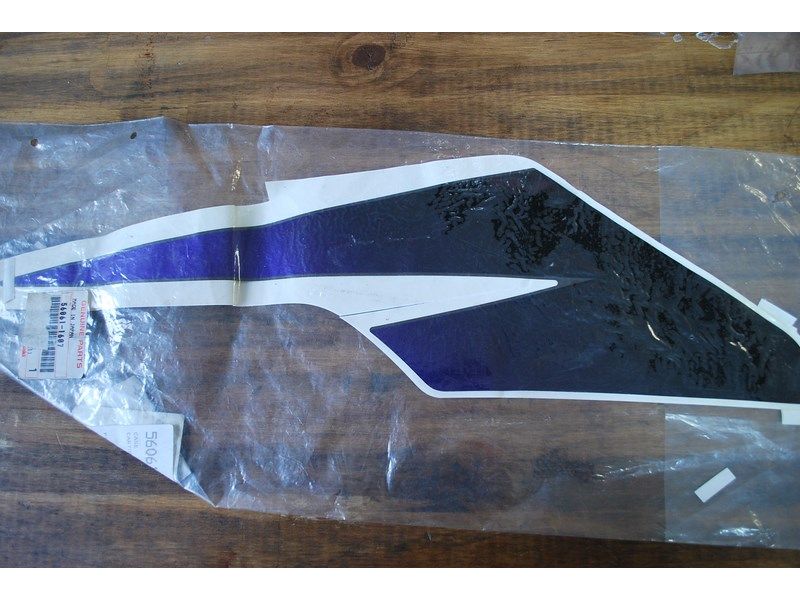 Sticker coque arrière gauche Kawasaki Ninja ZX-6R 1995-97 (56061-1607)