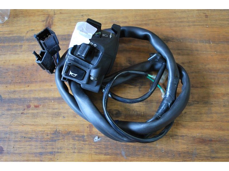 Commodo gauche  Honda 600 CBR (PC31) 1997-1998 (35015MALE00)