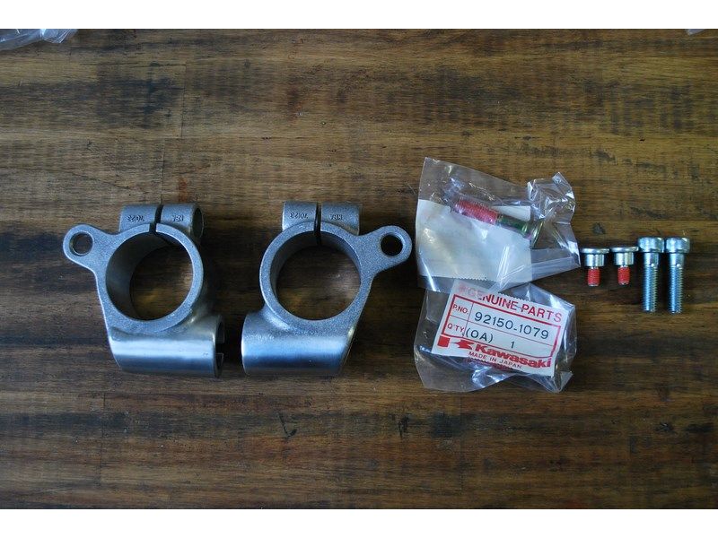 Kit support demi guidon Kawasaki ZXR 750 H1 1989 (99996-1142)