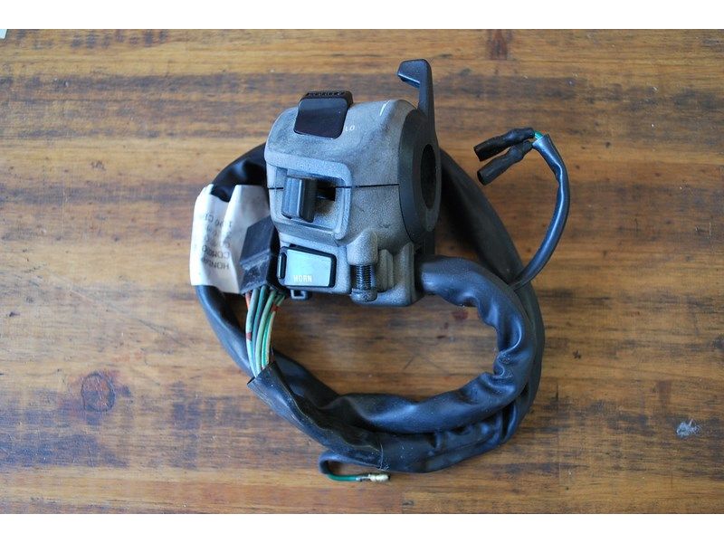 Commodo gauche Honda 1000 CBR (SC25) 1989-1990 (35200MS2600)