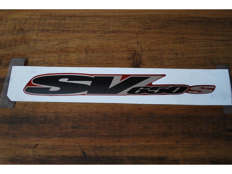 Sticker de tête de fourche Suzuki SV 650 S (2001) 68181-20F00-ED6