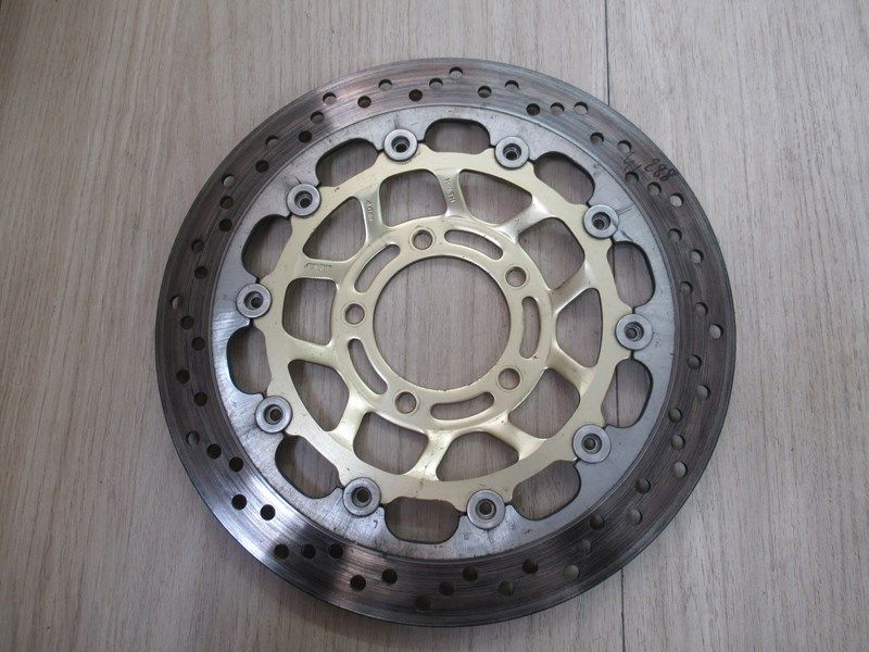 Disque de frein avant gauche Triumph 1050 Speed Triple 2005-2007