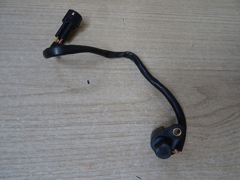 Capteur vitesse sur carter de sortie de boite Kawasaki 
ZX9R type ZX900E 2000/2001