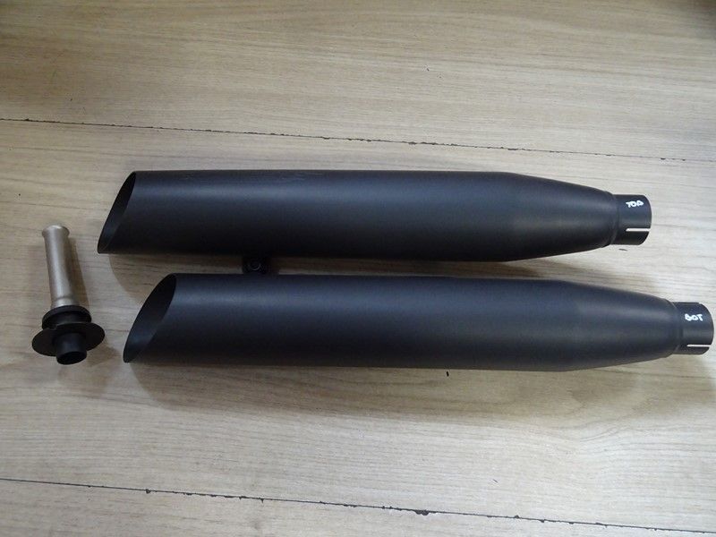Silencieux homologués haut et bas REMUS Custom Inox noir HARLEY DAVIDSON DYNA FXDF FAT BOB 2008 (7702239108O / 7702239108U)