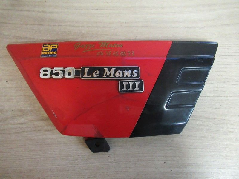 Cache latéral droit MOTO GUZZI 850 LeMans 3 1981/1984