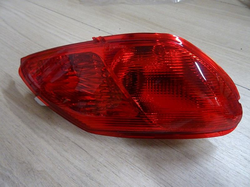Feu arrière gauche Piaggio MP3 300 2009/2014 (642295)