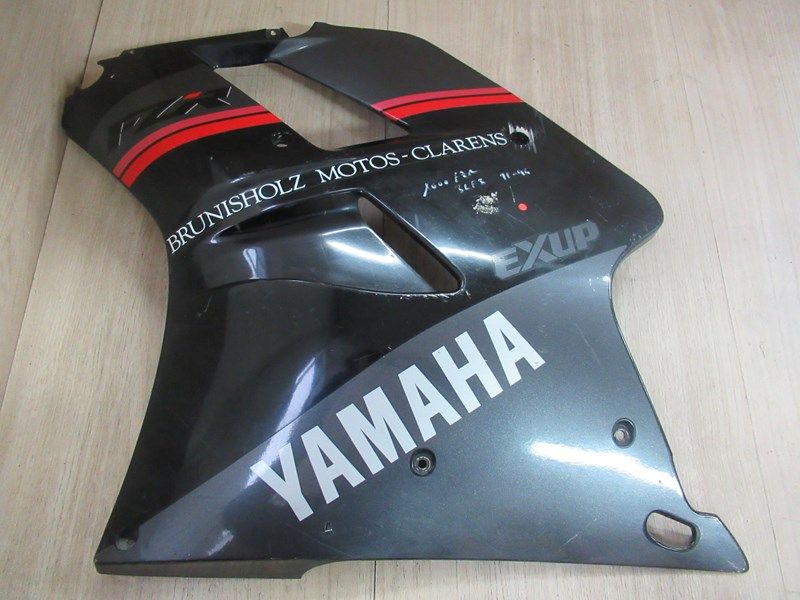 Flanc gauche Yamaha 1000 FZR 1991-1994 (3M-28350-50)