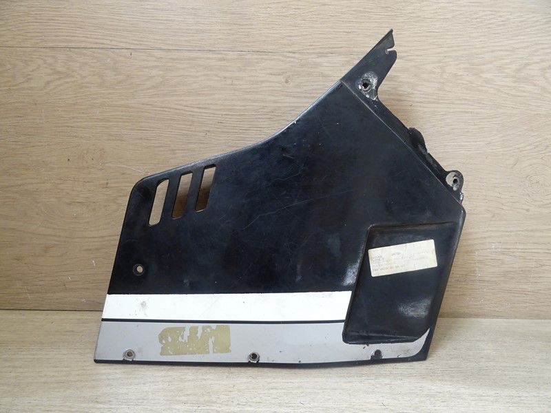 Flanc droit Suzuki 750 GSXR type GR75A 1985/1987 (9443-27A0)