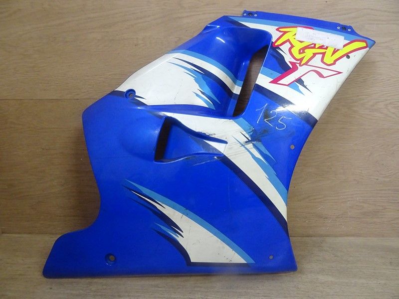 Flanc droit Suzuki 250 RGV type VJ22A 1991/1996