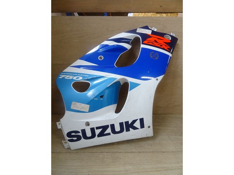 Flanc droit Suzuki 750 GSXR SRAD type GR7DD 1996/1999 (94471-33E00)