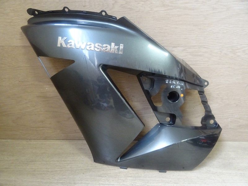 Flanc gauche Kawasaki ZZR 1400 type ZXT40AAA/ABA/CDA 2006/2011 (55028-0057)