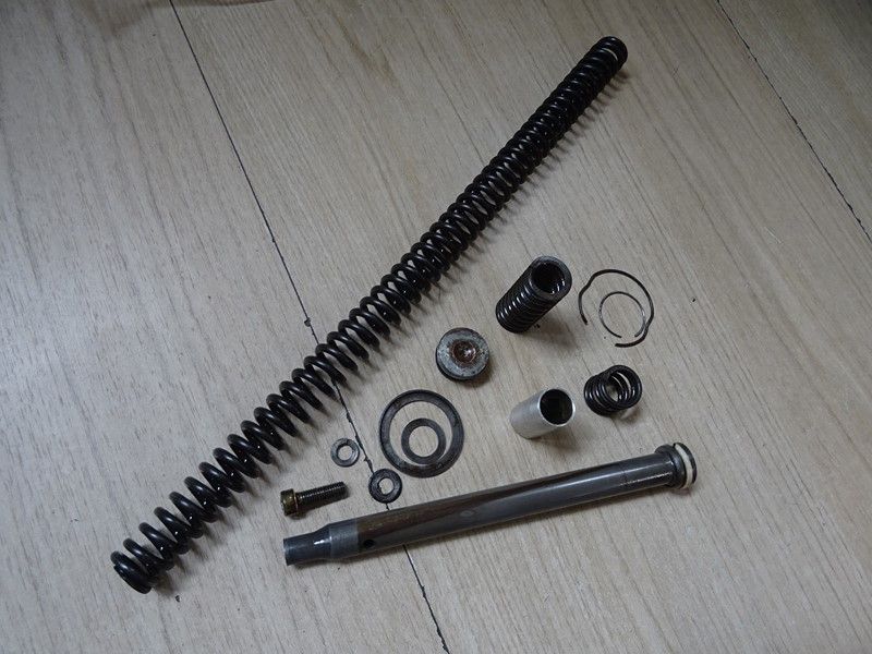 Pièces internes de bras de fourche droit ou gauche Suzuki GS 650 E 1981/1983