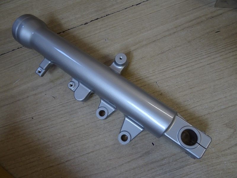 Fourreau de fourche droit Suzuki SV 650 type JS17L/BY111 2003/2010 (51130-17G00)