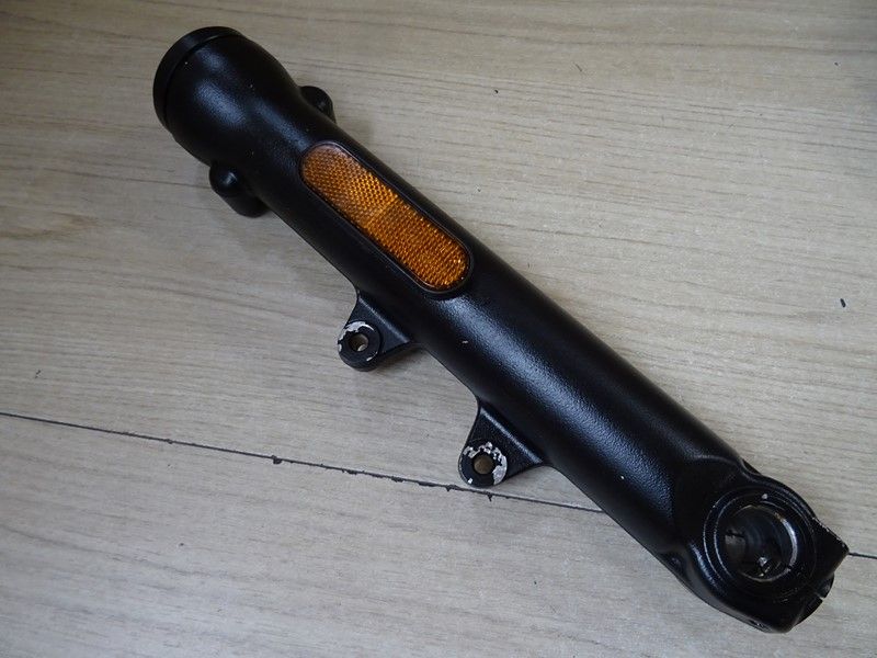Fourreau de fourche droit pour roue 16 pouces Triumph 1200 Bobber 2017/-