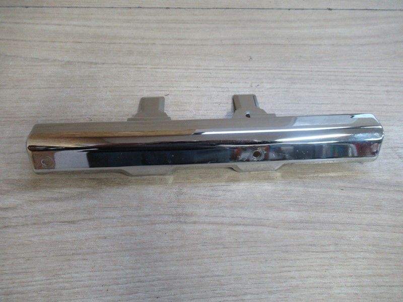 Enjoliveur de rampe de carburateurs droit HONDA GL 1500 F6C Valkyrie SC34 1997/2002