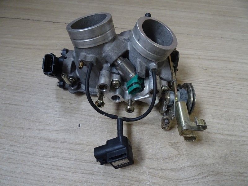 Corps d'injection Aprilia 1000 RSV R 2004/2009