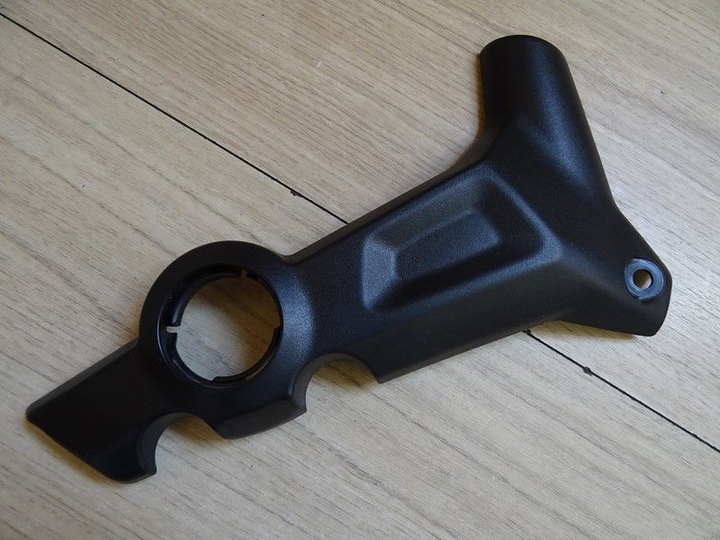 Garniture enjoliveur gauche de cadre Triumph 660 Trident 2021/- (T2073061)