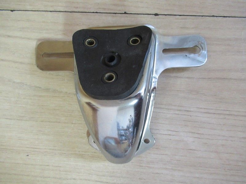 Support de feu arrière Suzuki GN 125 1988-1992