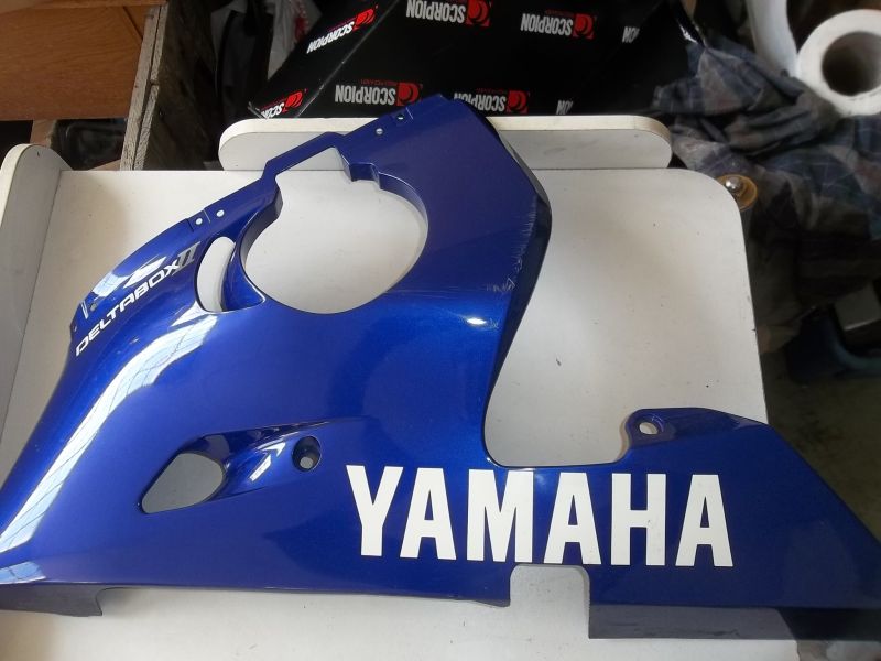 Demi sabot gauche pour Yamaha 600 YZF R6 1999-2002