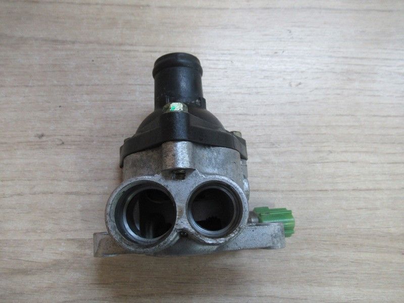 Boitier de thermostat HONDA GL 1500 F6C Valkyrie SC34 1997/2002