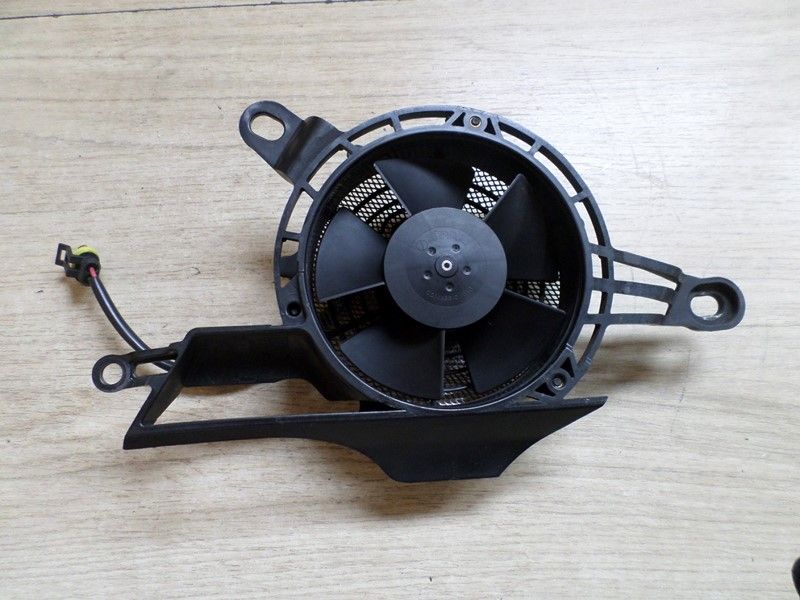 Ventilateur de radiateur gauche DUCATI 1200 DIAVEL 2011/2014 type G100AA