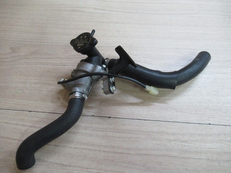 Corps de thermostat Suzuki GSXR 1100 1993-1996