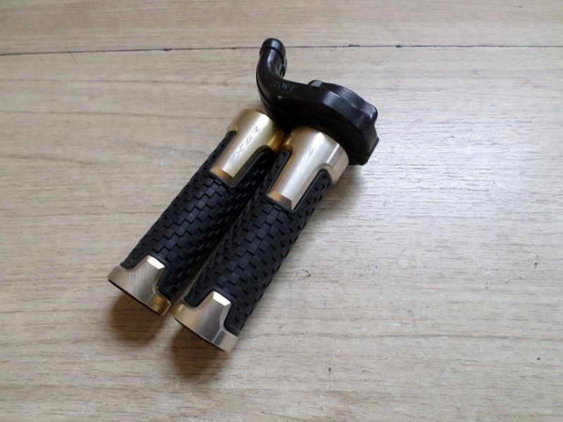 Jeu de poignées Kawasaki ZX6R 636 ZX636CCA 2005/2006