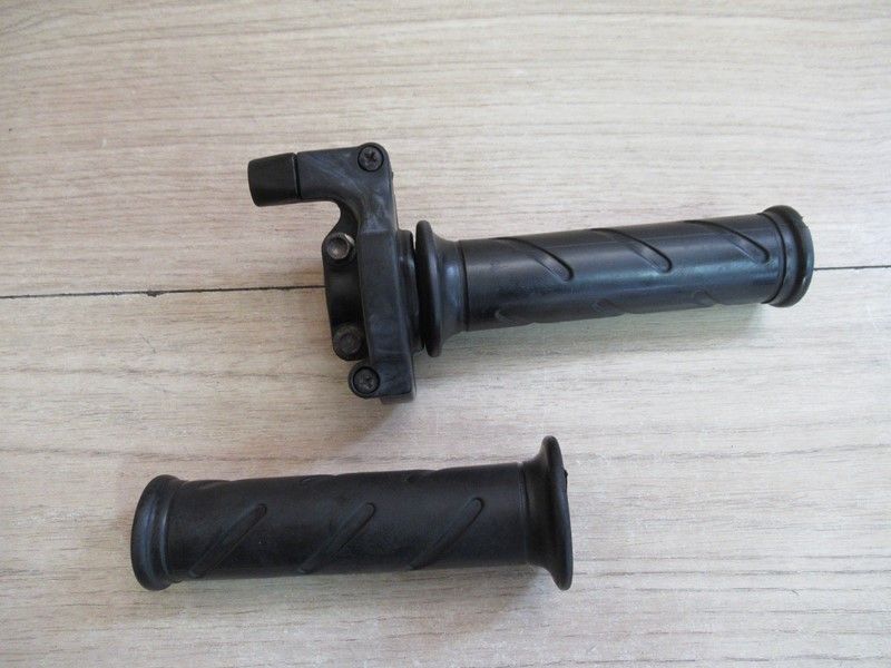 Cocotte d'accélérateur et poignées Ducati 695 Monster 2006-2008